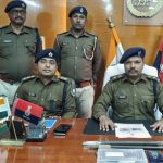 ज्वेलीरी दुकानों में चोर गिरोह का पर्दाफास,एक देशी कट्टा एवं 4 जिंदा कारतूस के साथ 3 अभियुक्त गिरफ्तार::-एसपी