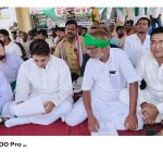 राज्य सरकार के खिलाफ बढ़ते महंगाई बेरोजगारी आर्थिक तंगी को लेकर राजद ने जिले के विभिन्न प्रखंडों में दिया धरना,